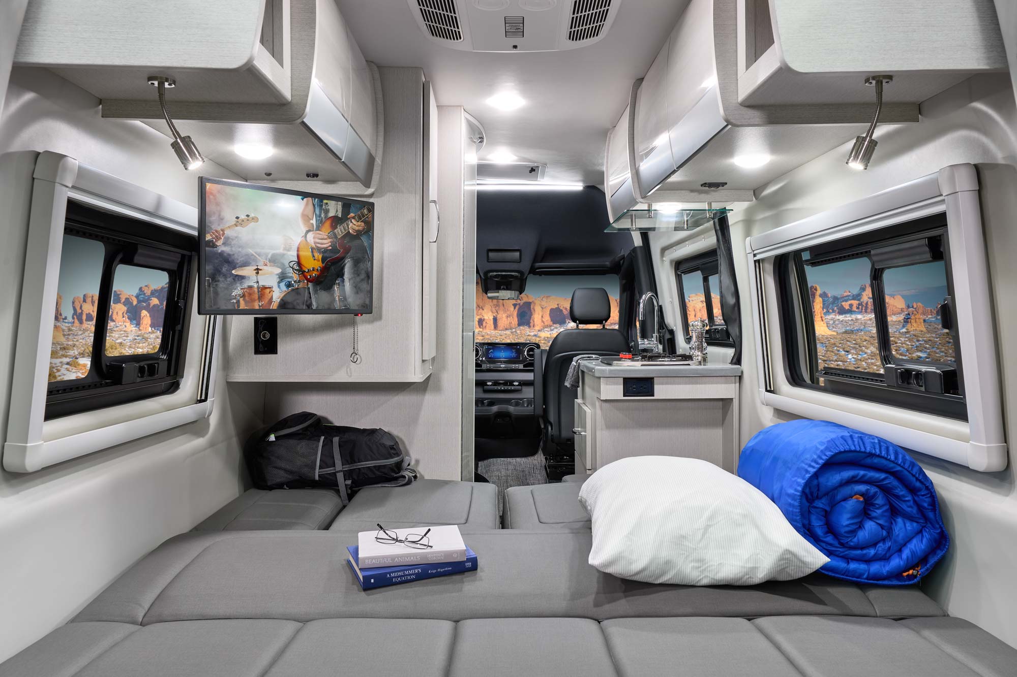 2022 Thor Tranquility Class B RV 19P Conversion Bed - Radiant Silver Radiant Silver Cabinetry - Sprinter Van