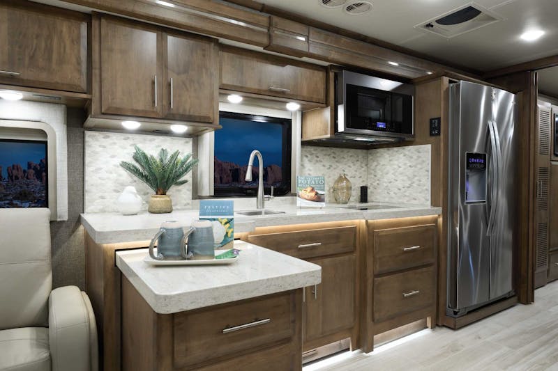 Motorhome Organization with the Bouchets
