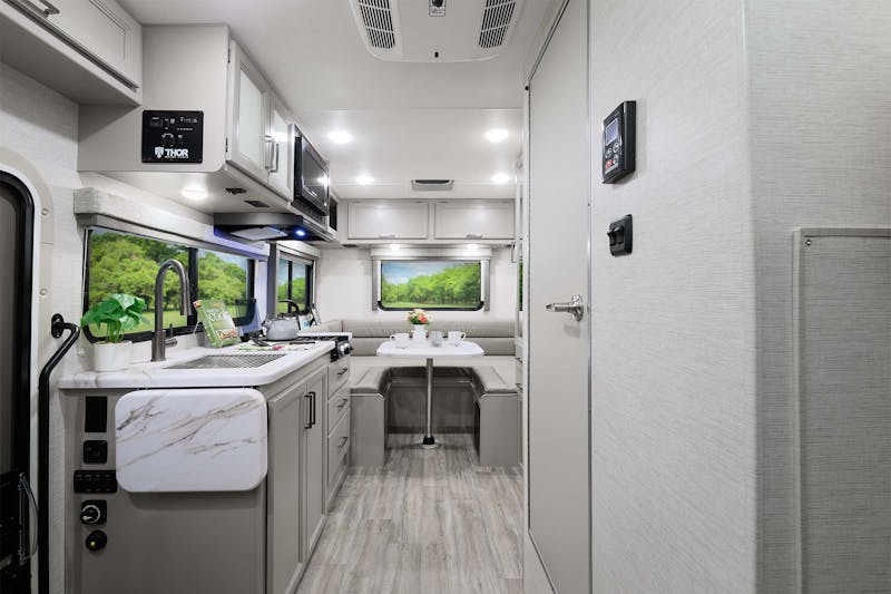 Best RVs Under 30 Feet