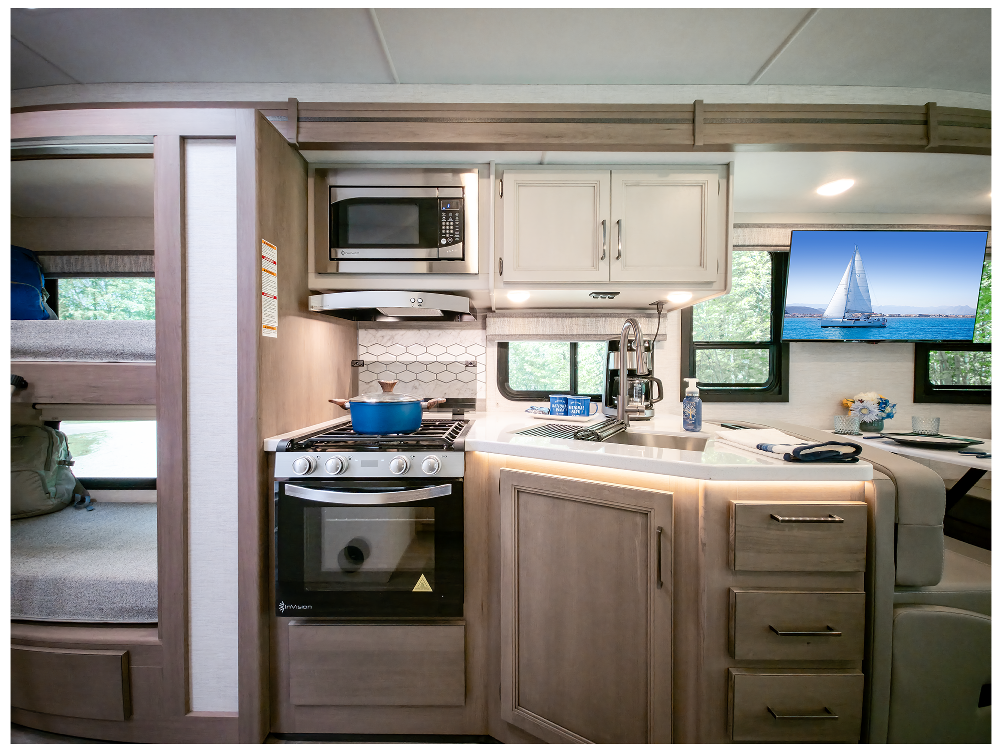 2026 ACE 32B Grand Haven Retreat Collection Kitchen