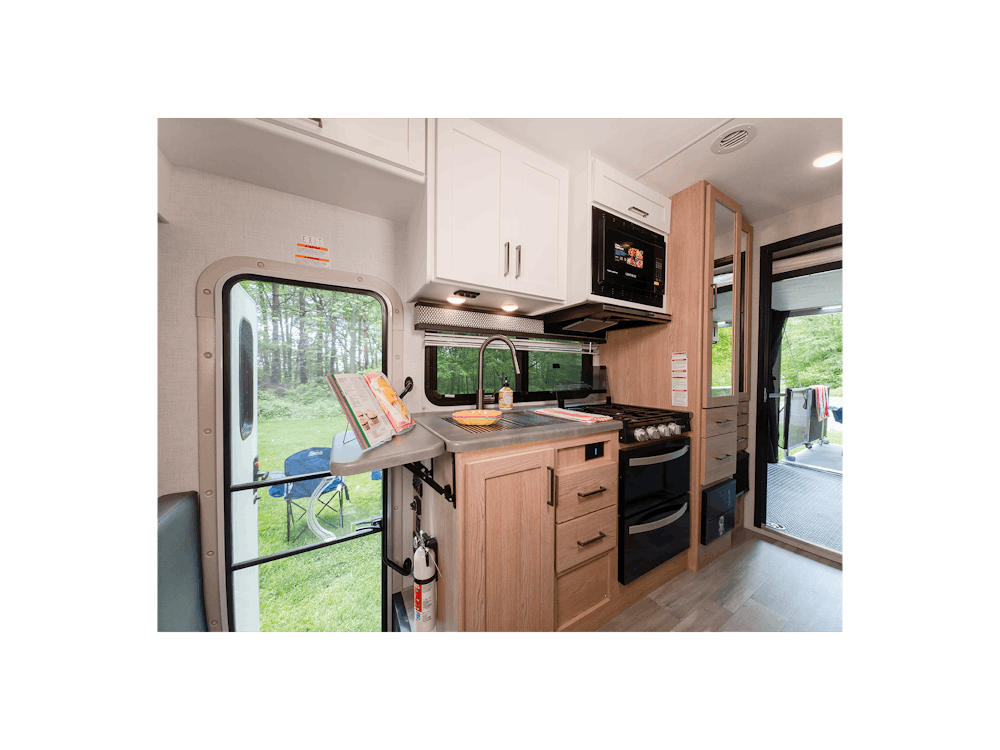 2026 Outlaw C 29J Carbon Steel Hampton Collection Kitchen