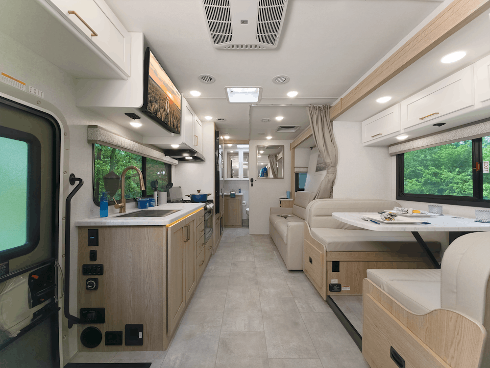 2026 Chateau Sprinter 24LT Snow Leopard Hampton Front to Back