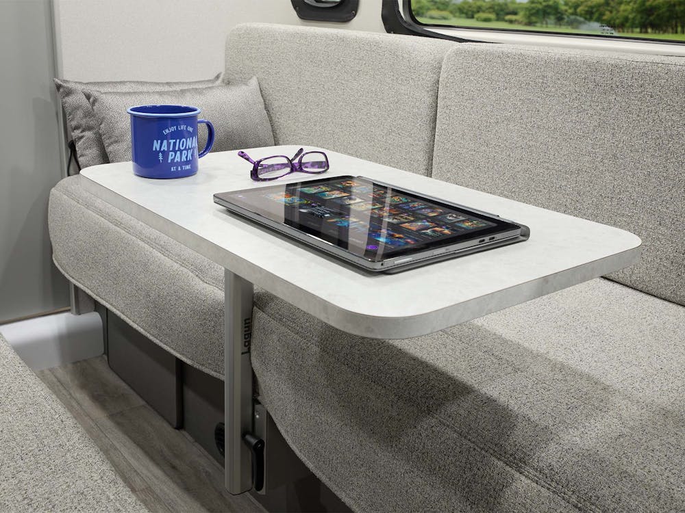 2026 Tellaro 20L Sport Charcoal Fusion Lagun Table