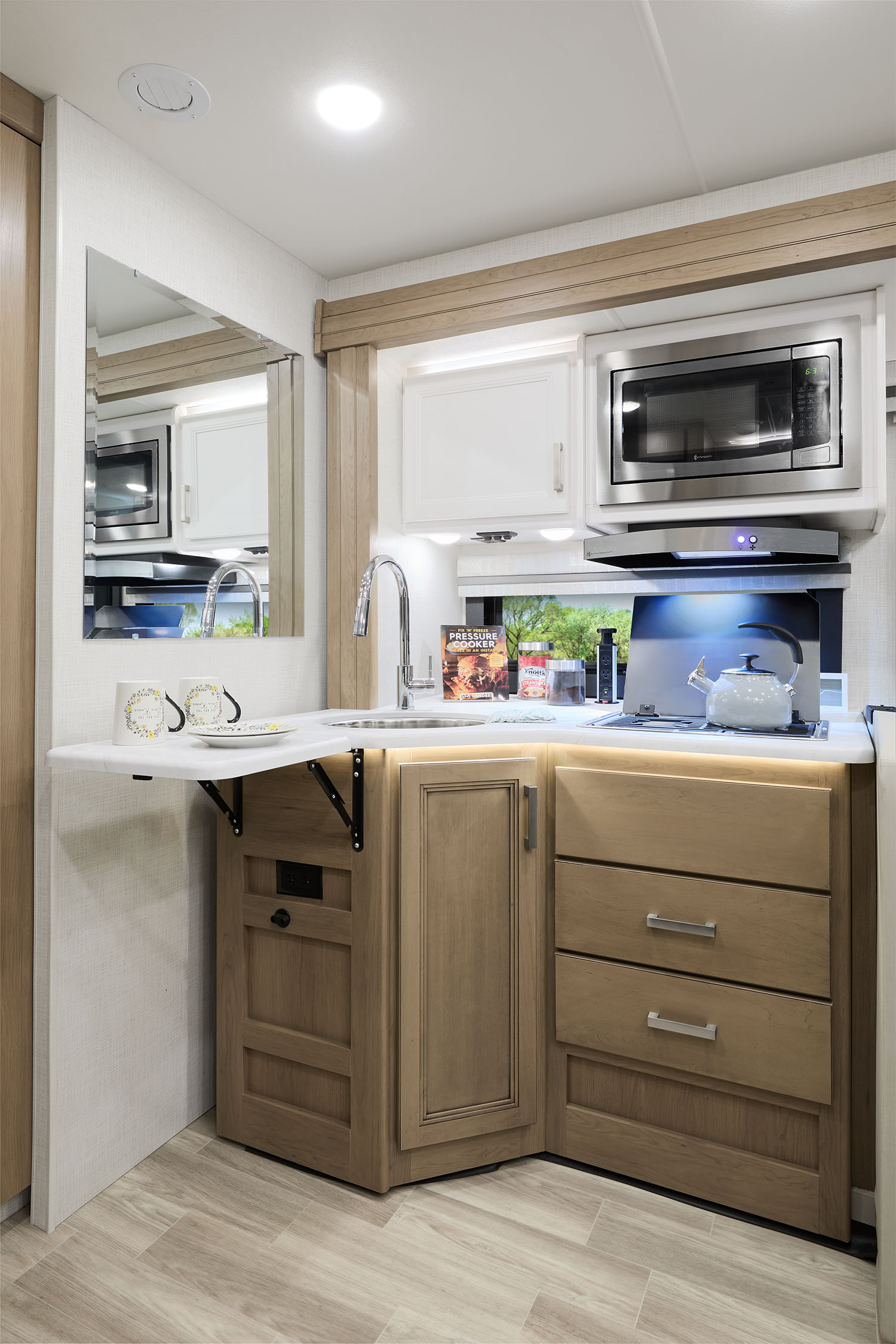 2026 Vegas 28.1 Seapearl Napa Collection Kitchen