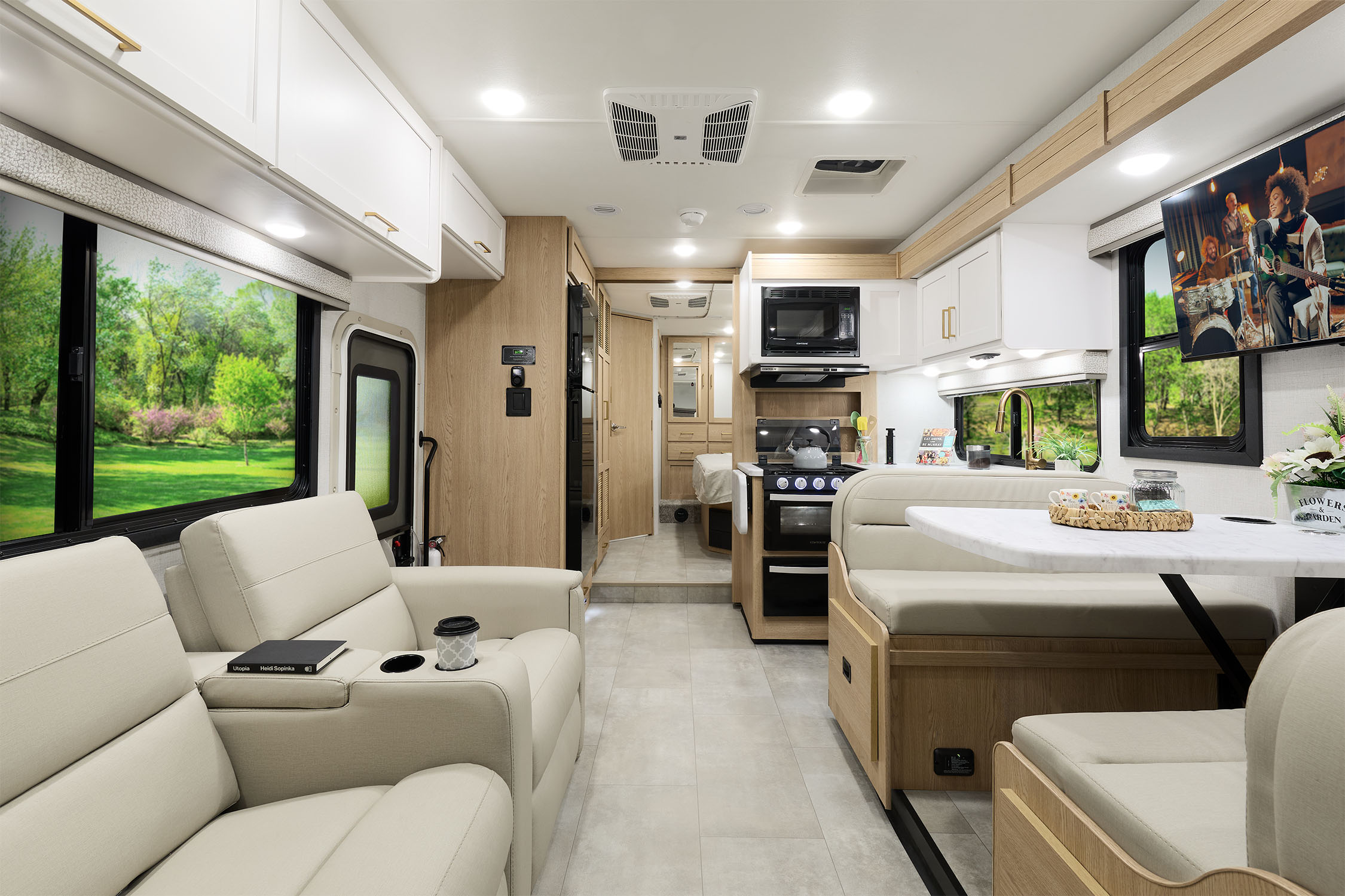 2026 Chateau 29K Snow Leopard Hampton Collection Front to Back