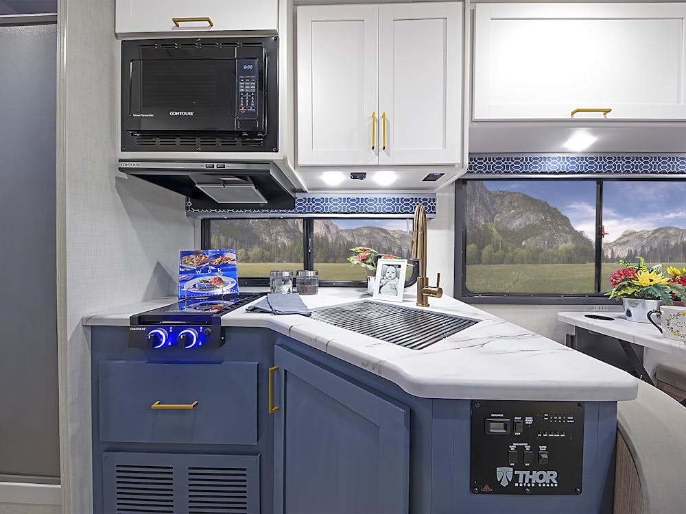 2026 Quantum LZ28 Seabreeze & Harbor Collection Kitchen