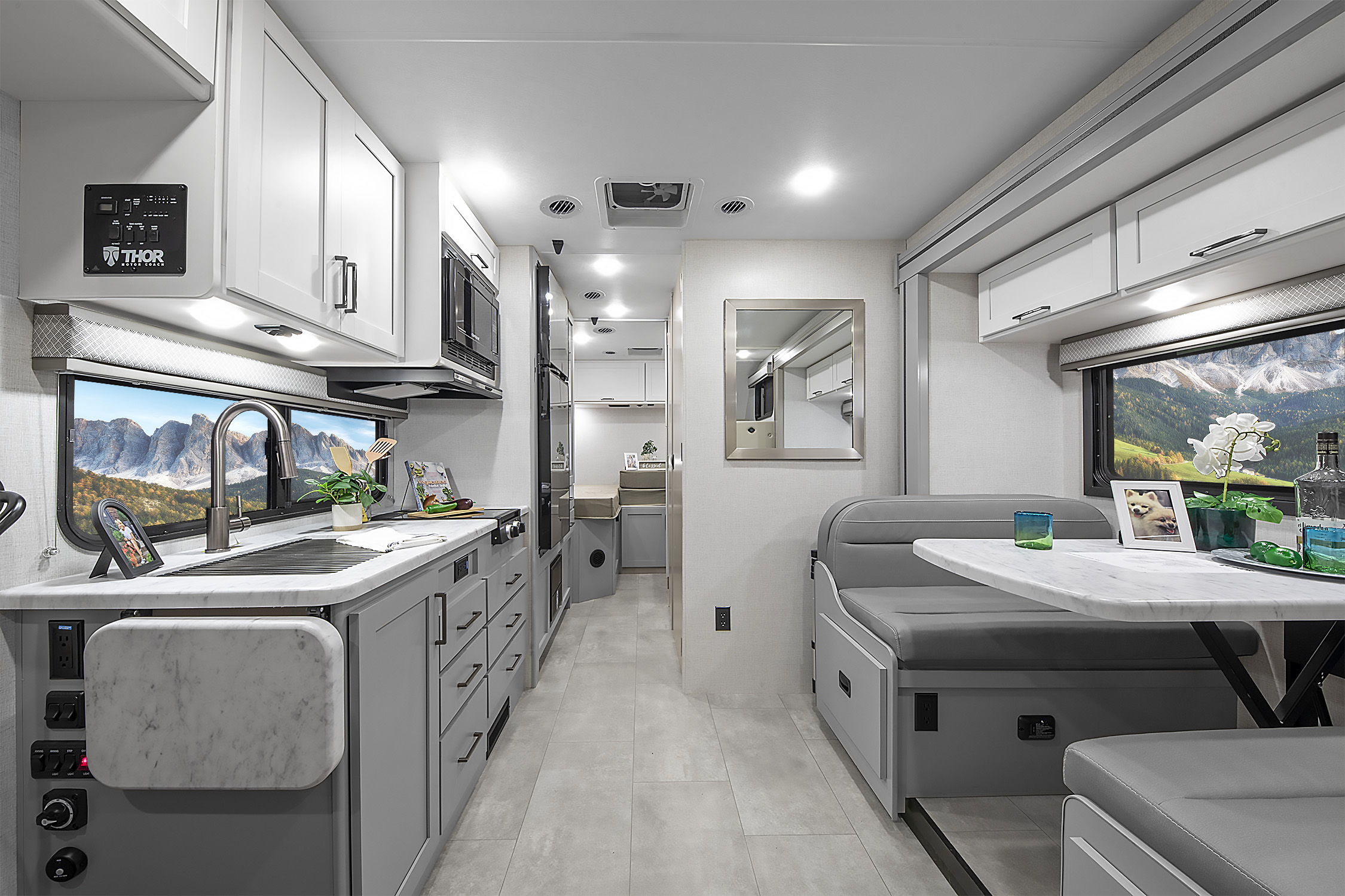 2026 Chateau 25Z Silk Haze & Cali Collection Front to Back