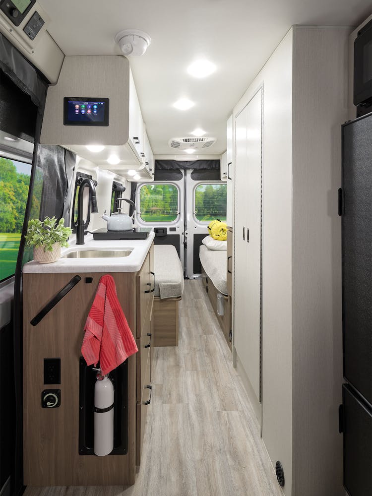 2026 Sequence Sport 20US Alpine White Front to Back