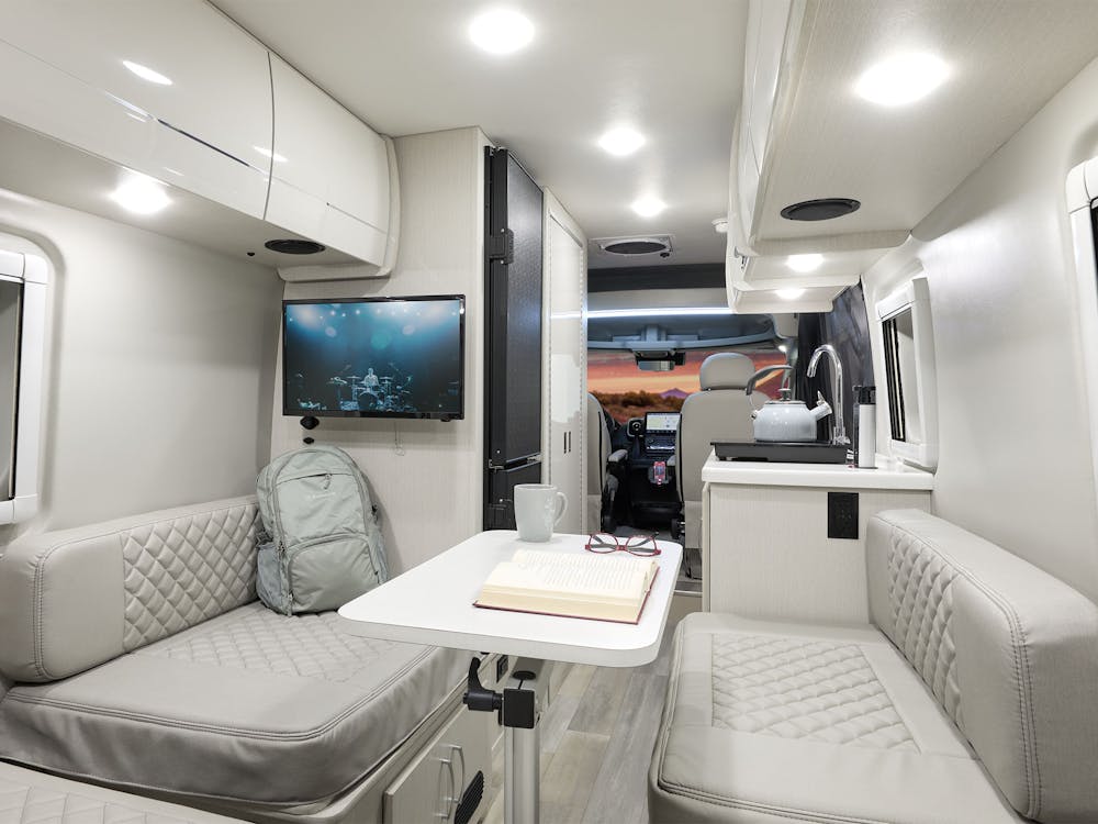 2026 Tellaro 20Y Modern White Back to Front