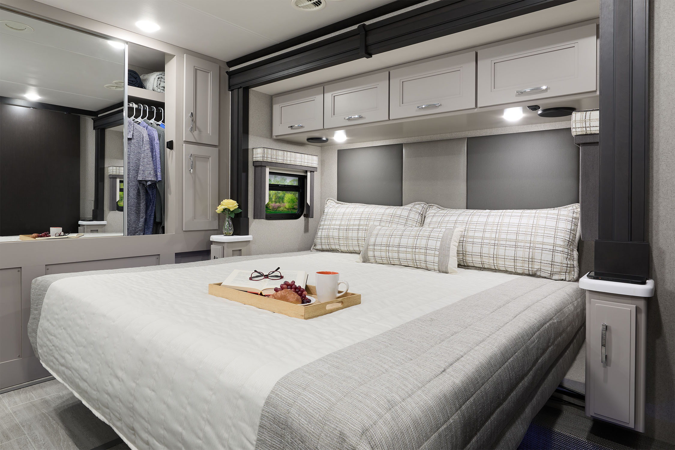 2026 Aria 3702 Naples with Ashville Collection Tilt-a-View Bed