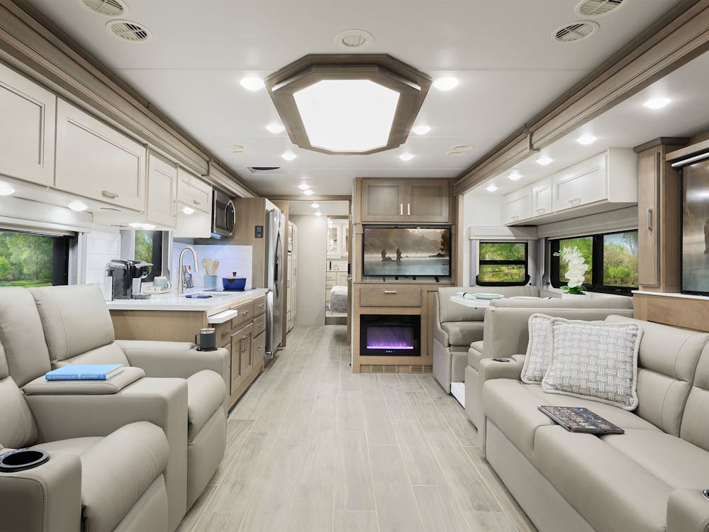 2026 Aria 3901 Modavi4 with Chalet Collection Front to Back