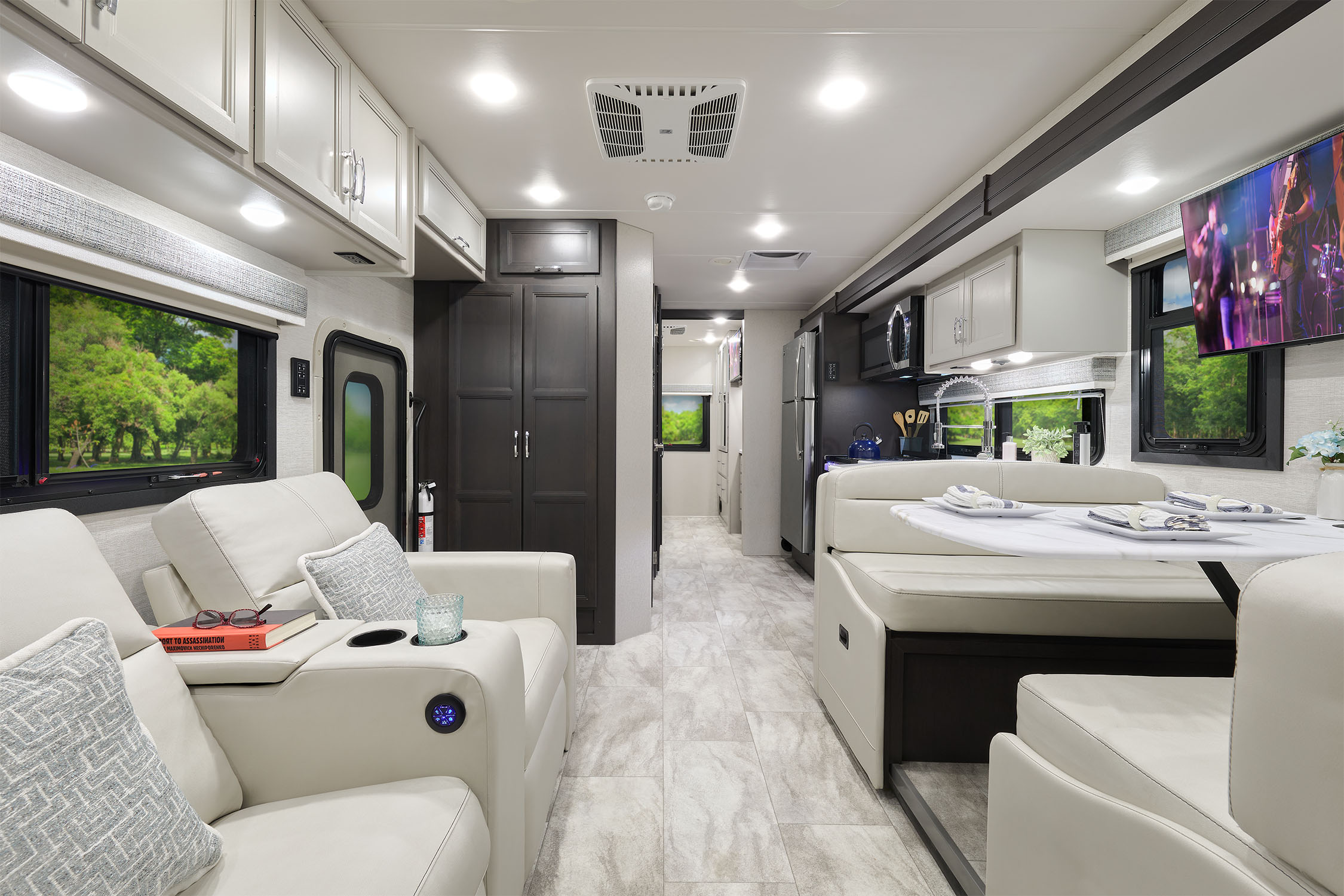 2026 Magnitude Grand X32 Raindance Brighton Collection Front to Back