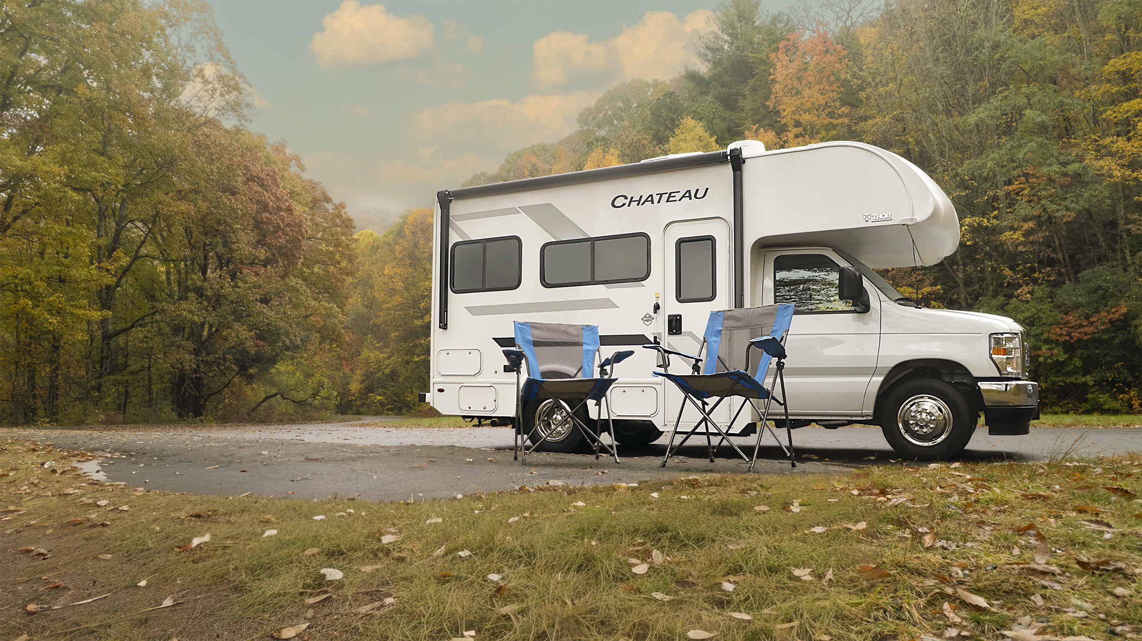 2026 Chateau 19Z Exterior Standard Graphics