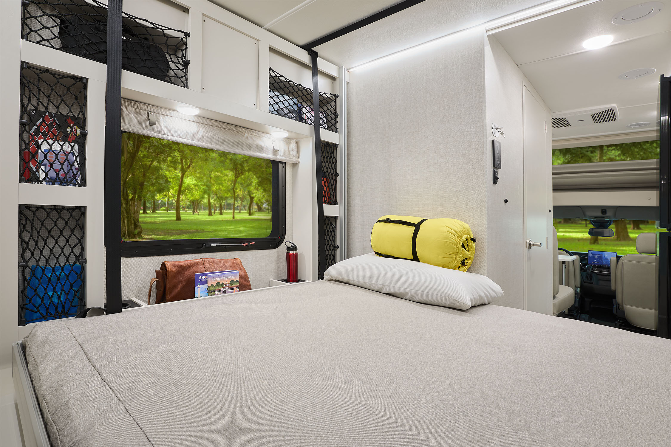 2026 Gemini Trip 22MT Freshwater Pearl & Coastal Cream Bed