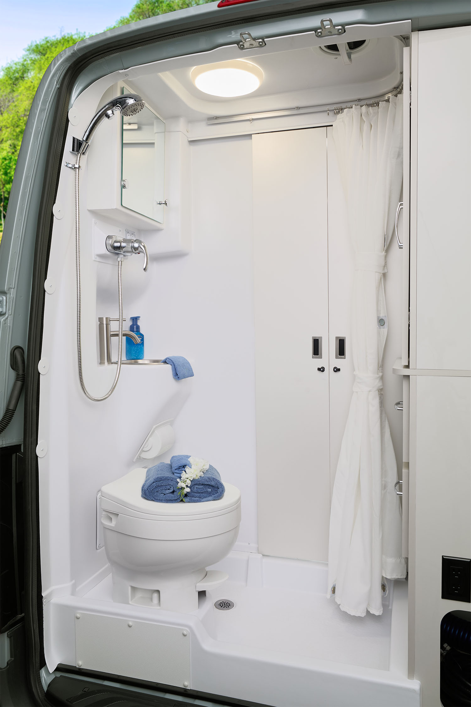 2026 Tranquility 24A White Sand Bath