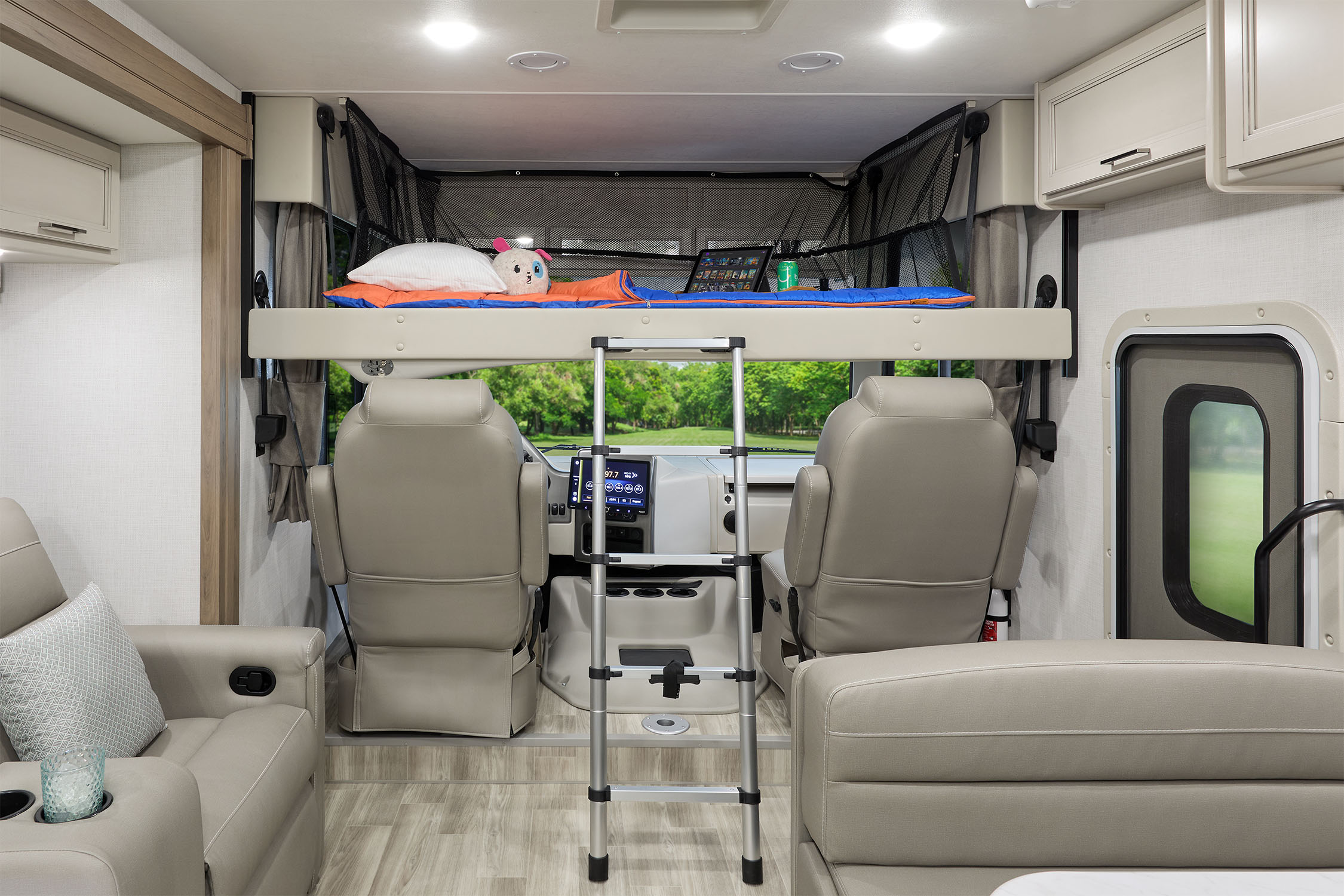 2026 Windsport 29L Silk Haze 2 Retreat Collection Overhead Bunk