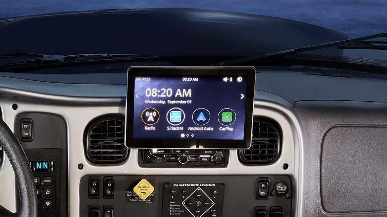 2022 Thor Inception Pasadena Mega C Diesel RV Cockpit and Dashboard Key feature