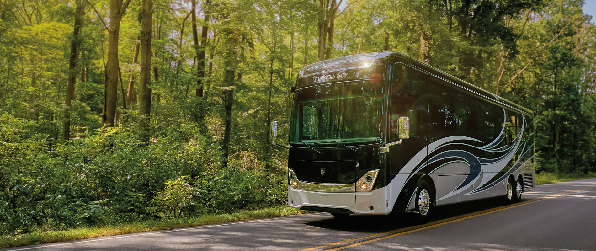 2022 Thor Tuscany Class A Diesel RV slider image lifestyle