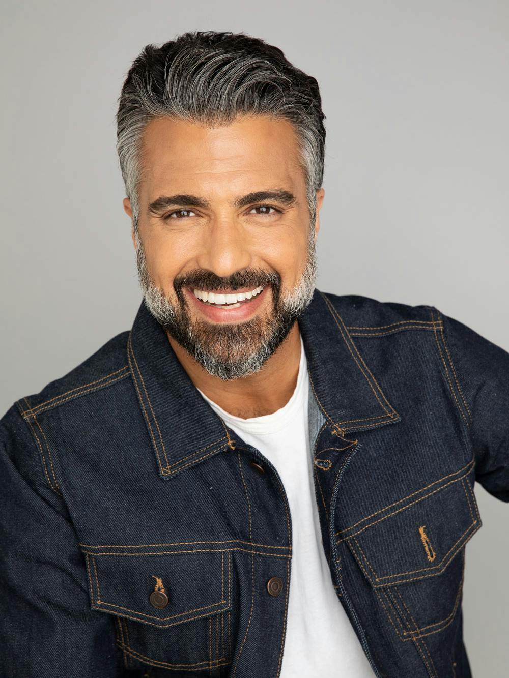 Jaime Camil, one of the most influential Latin American figures globally, teams up with Thor Motor Coach for a new motorhome. Jaime Camil headshot photo