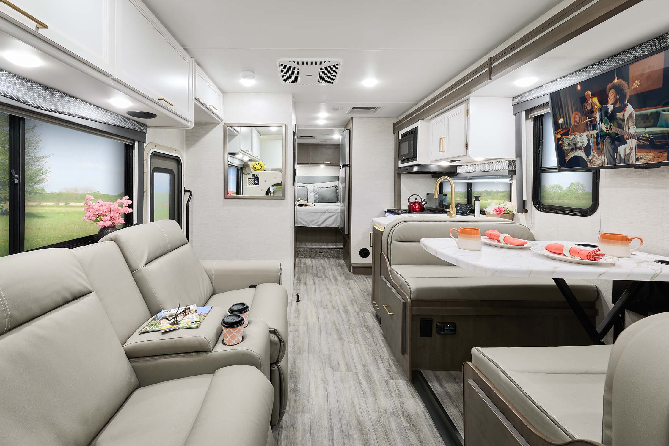 Thor Four Winds Class C Motorhomes Thor Motor Coach