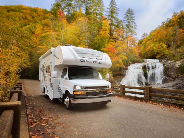 2022 Thor Quantum Class C RV Lifestyle waterfall tennessee shoot bridge shot